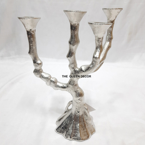 Centre de table de mariage élégant en métal de qualité supérieure, finition dorée haut de gamme, 4 bras, porte-bougie - Product Image 2