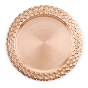 Assiette de service ronde en cuivre poli gravée à la main |   Assiette de service de style classique, écologique, pour la décoration de la maison - Product Image 5