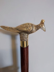 Bastón de Madera Elegante con Empuñadura de Latón con Diseño de Pájaro, Diseño Artesanal Antiguo, Ligero, de 36 Pulgadas, para Personas Mayores - Product Image 5