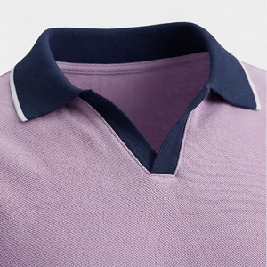 Polo à manches courtes pour homme, couleur violette, tricot uni, coupe décontractée, col et poignets à bordure marine - Product Image 4
