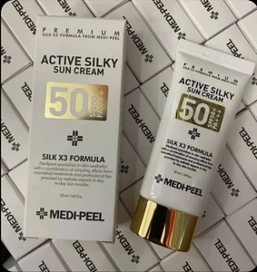 Crema Melanon X 73% Ácido Tranexámico y Ácido Hialurónico, Solución para el Cuidado de Manchas Oscuras y Imperfecciones, 30 ml, para Todo Tipo de Piel, Uso Diario - Product Image 2