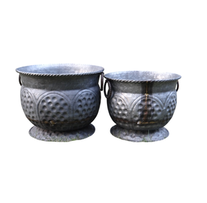 Juego de Macetas de Metal Galvanizado con Acabado Martillado, Forma Redonda, para Decoración de Patio, Balcón y Jardín - Product Image 1