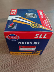 <span class=keywords><strong>ช</strong></span>ุดลูก<span class=keywords><strong>ส</strong></span>ูบคุณภาพ<span class=keywords><strong>ส</strong></span>ูงใหม่<span class=keywords><strong>ส</strong></span>ำหรับเครื่องยนต์มอเตอร์ไซค์ Smash ใช้ได้กับหลายรุ่น ประกอบด้วยแหวน<span class=keywords><strong>ลูกสูบ</strong></span>และสลักลูก<span class=keywords><strong>ส</strong></span>ูบ - <span class=keywords><strong>ช</strong></span>ุดครบ<span class=keywords><strong>ส</strong></span>ำหรับรุ่นที่ใช้ร่วมกันได้ - Product Image 4
