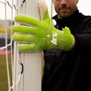 Lightweight Football Goalkeeper <b>Gloves</b> Professional Customized Soccer Goalie <b>Gloves</b> High Grip German Latex Palm Custom Match - Product Image 5