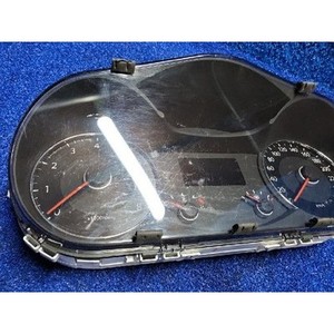 ชุดหน้าปัดเรือนไมล์ Cadenza (มาตรวัดความเร็ว / แผงหน้าปัด / เกจ์วัด) รุ่น US 940033R920 - Product Image 2