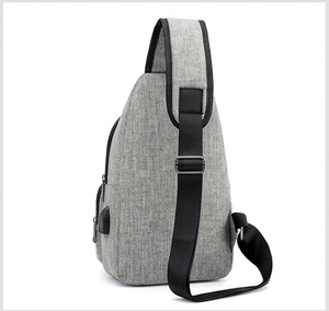 Bolso Bandolera Ligero con Puerto de Carga USB, Mochila Casual de Pecho y Hombro para Viajes, Senderismo, Uso Diario al Aire Libre - Product Image 4