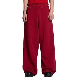 Pantalones Deportivos Extra Grandes de Color Rojo Intenso, Corte Holgado y Relajado, Forro Polar Suave, Cintura Elástica, Estilo Urbano Minimalista, OEM - Product Image 4