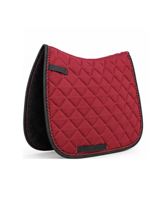 Tapis de selle de dressage rouge matelassé diamant de luxe pour l'équitation, avec logo et couleurs personnalisés, pour la course équine et toutes utilisations. - Product Image 3