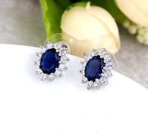 Parure de bijoux personnalisée de luxe en or, style fleur de soleil, avec saphir de laboratoire et moissanite D/VVS1, comprenant bague, collier et boucles d'oreilles - Product Image 5