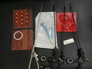 RainbowMMed Caja de Simulación de Laparoscopia Manual de Metal, Simulador de Entrenamiento Quirúrgico Laparoscópico, Traumatología - Product Image 3