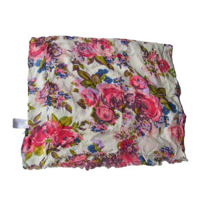 Elegante bufanda de algodón con estampado floral para mujer – Ligera, suave, transpirable y con estilo, accesorio de moda para el día a día para todas las estaciones - Product Image 2