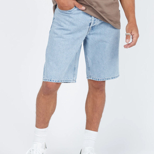 Shorts en jean premium pour hommes, bleu classique, en coton, coupe régulière, coupe-vent, respirant, écologique, décontracté, été, OEM ODM, vente en gros - Product Image 1