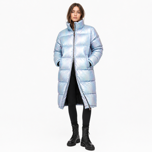 Veste d'hiver longue matelassée holographique iridescente métallique pour hommes et femmes, parka chaude et rembourrée de grande taille - Product Image 1
