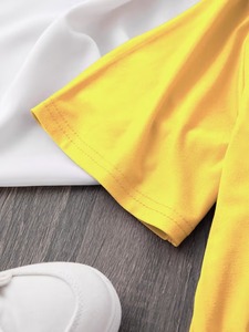 T-shirt décontracté pour homme à manches courtes jaune avec imprimé ours de dessin animé « I Don't Care », col rond, coupe classique, personnalisable - Product Image 5