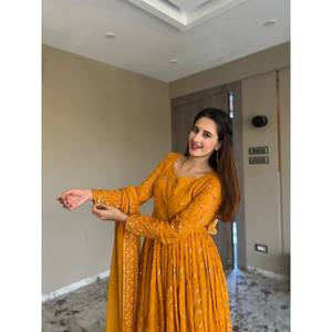 ENSEMBLE DE COMBINAISON EN GEORGETTE BRODÉ MOUTARDE TD-1156 - Product Image 3