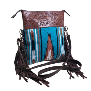 Sac bandoulière en cuir véritable pour femme avec franges – Cuir gaufré artisanal et design couverture de selle turquoise - Product Image 1