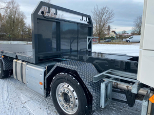 2026 Used Lenkachse VEB 8X4 Heavy Truck Tractor Automatic Transmission Diesel Euro 6 Left Steering Rear 451-500hp 11-20T Load - Product Image 2