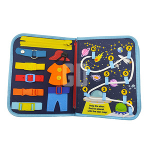 Tableau d'activités sensoriel en feutre portable multifonctionnel sur le thème des dinosaures spatiaux - Product Image 2