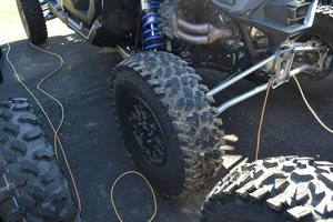 RZR Pro R R 4เครื่อง4WD 4จังหวะ UTV ระดับพรีเมียมพร้อมระบบล็อกเฟืองท้ายและการรับประกัน - Product Image 4