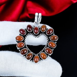 Pendentif cœur en cornaline naturelle, collier avec pendentif en pierre précieuse, bijoux faits à la main, cadeau pour elle, cadeau de bijoux en forme de cœur pour maman - Product Image 3