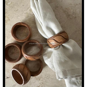 Juego de 6 Anillos para Servilletas de Madera Geométricos, Lisos, Hechos a Mano, Modernos, Ecológicos, Artesanía Única de la India, Uttar Pradesh, Elegantes para la Mesa del Comedor - Product Image 6