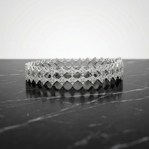 Bracelet à maillons en argent 925 classique pour femmes Zyorio Jewels, motif floral géométrique, design inspiré des fleurs contemporaines - Product Image 4
