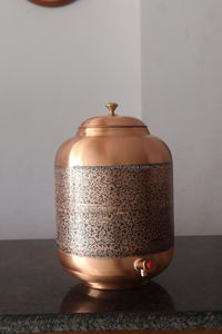 Distributeur Matka en Cuivre Pur avec Robinet Anti-Fuite et Couvercle pour Eau Potable Ayurvédique - Product Image 3
