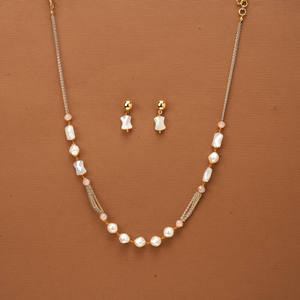 เครื่องประดับทำมือจากอินเดีย สร้อยคอประดับเพชรคิวบิกเซอร์โคเนียแบบโมลา พร้อมการชุบสองสี - Product Image 4