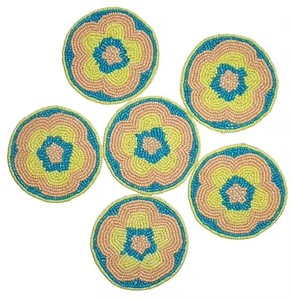 แผ่นรองแก้วคริสตัลคราฟท์ทำมือประดับลูกปัด PVC รูปทรงกลม สำหรับตกแต่งโต๊ะทำงานที่บ้าน สวยงาม ทันสมัย และเก็บความร้อนได้ - Product Image 6