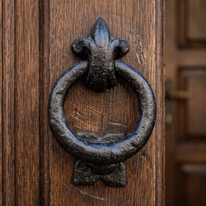 Timbre de puerta de hierro negro más vendido, estilo antiguo, resistente, decorativo, para entrada del hogar, disponible al mejor precio - Product Image 4