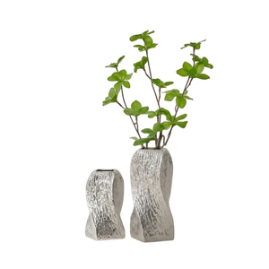Florero Moderno de Lujo en Metal Dorado para Centro de Mesa de Boda, Florero Decorativo Delgado de Aluminio Hecho a Mano para Mesa - Product Image 6