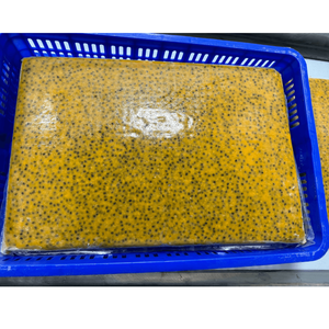 Purée de fruit de la passion surgelée naturelle IQF, fruits tropicaux en vrac, exportation d'usine Vietnam - Mme Tarina - Product Image 1