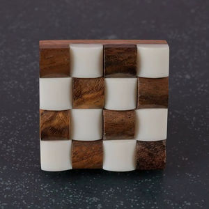 ลูกบิดเฟอร์นิเจอร์ลายตารางหมากรุกไม้ รูปทรงสี่เหลี่ยม เป็นมิตรกับสิ่งแวดล้อม ปลอดภัยสำหรับเตาอบ - Product Image 1