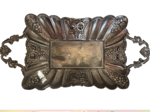 Plato de Servir Dorado de Aluminio con Diseño Clásico y Patrón Único, Textura Martillada a Mano, Excelente Regalo a Precio de Mayoreo - Product Image 5