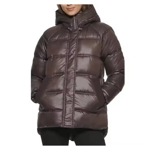 Chaqueta Acolchada con Capucha para Mujer, Color Marrón Oscuro, Cierre de Cremallera, Manga Larga, Abrigo de Invierno, Relleno de Poliéster, Tejido de Tela - Product Image 5