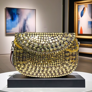 Bolso Bandolera Indio Glamuroso, Elegancia Metálica, Impermeable, con Patrón de Caramelo, Estilo Bohemio Clásico, Ligero, para Viaje - Product Image 4