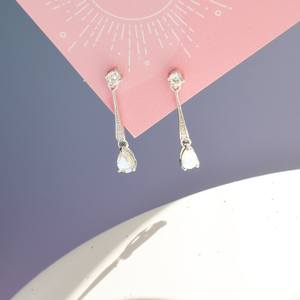 Pendientes Elegantes de Plata con Circonita, Pendientes Colgantes Vintage de Plata de Ley 925, Pendientes de Circonita con Baño de Oro de 14K, Joyería Nupcial - Product Image 4