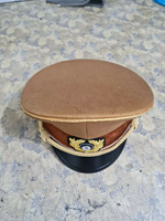 Reproduction de casquette/visière allemande Heer de la Seconde Guerre mondiale, de haute qualité, personnalisable, respirante, pour collectionneurs de matériel militaire et reconstitutions historiques.