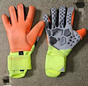 Professional <b>Custom</b> <b>Logo</b> Non-Slip Adjustable Football Goalkeeper Gloves Breathable Rubber Full Finger Waterproof Windproof High - Product Image 6