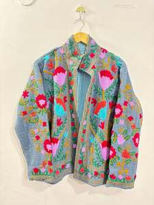 Chaqueta Bohemia Hecha a Mano de Terciopelo Verde con Bolsillos, Chaqueta de Invierno Bordada para Mujer - Product Image 5