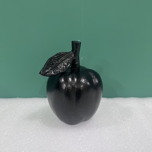 Escultura Decorativa de Manzana Hecha a Mano con Revestimiento de Aluminio, Figura Moderna Negra para Decoración de Mesa, Diseño para Sala de Estar - Product Image 1