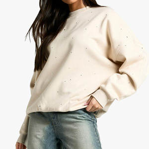 Sweat-shirt pour femme avec strass, tendance glamour, avec logo sur le devant, pour tenues décontractées et événements nocturnes - Product Image 1