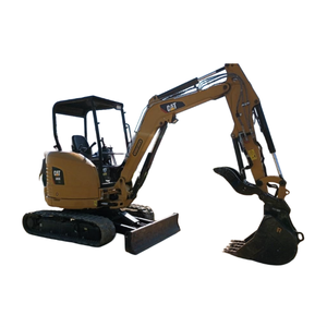 Excavatrice compacte de 3 tonnes conçue pour les projets d'utilité publique et d'aménagement paysager - Product Image 1