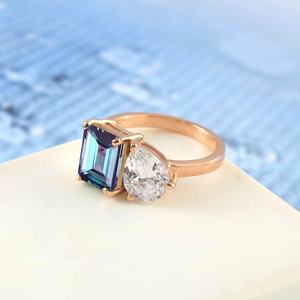 Bague en Alexandrite et Moissanite, argent sterling 925 plaqué or 14 carats, deux pierres, fabrication artisanale, style Art Déco, certifiée IGI, cadeau pour femme - Product Image 5