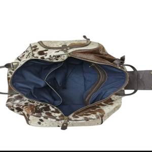 Cowhide Leather Bag Oval Shape Shoulder Strap Zipper Closure Lightweight Durable Eco-Friendly Brown White Unisex - Product Image 5