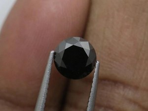Diamant naturel noir rond de 1,38 ct, couleur F, très bonne finition. - Product Image 5