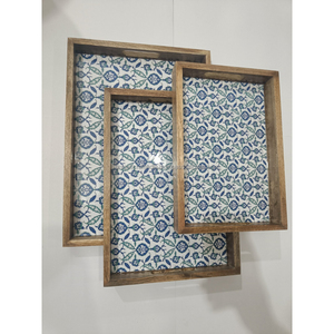 Plateau de service en bois de manguier fait main, feuille de palmier tropicale, art émaillé, plateau décoratif en bois pour le petit-déjeuner et le service |   Décoration d'intérieur moderne - Product Image 5