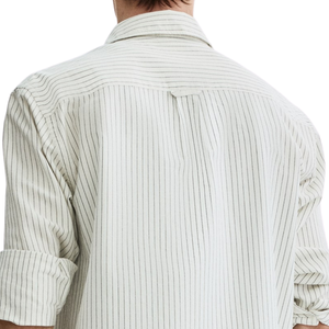 Chemise Oxford classique pour homme, coupe classique, coton, manches longues, boutonnée, style décontracté, pour le bureau, confortable et élégante. - Product Image 5