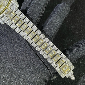 Reloj de Pulsera de Lujo con Diamantes, Completamente Adornado, Hecho a Mano con Moissanita, Mecánico, de Acero Inoxidable, Personalizado para Hombre - Product Image 3