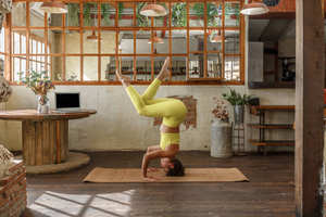 Tapete de Yoga con Diseño Impreso para Alineación y Práctica Guiada - Product Image 2